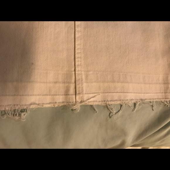 π€π€π€πHP 1/12/22ππ€π€π€J. Crew White Denim Pencil skirt, Size 25 - Picture 3 of 6